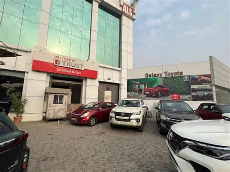 toyota showroom shalimar bagh